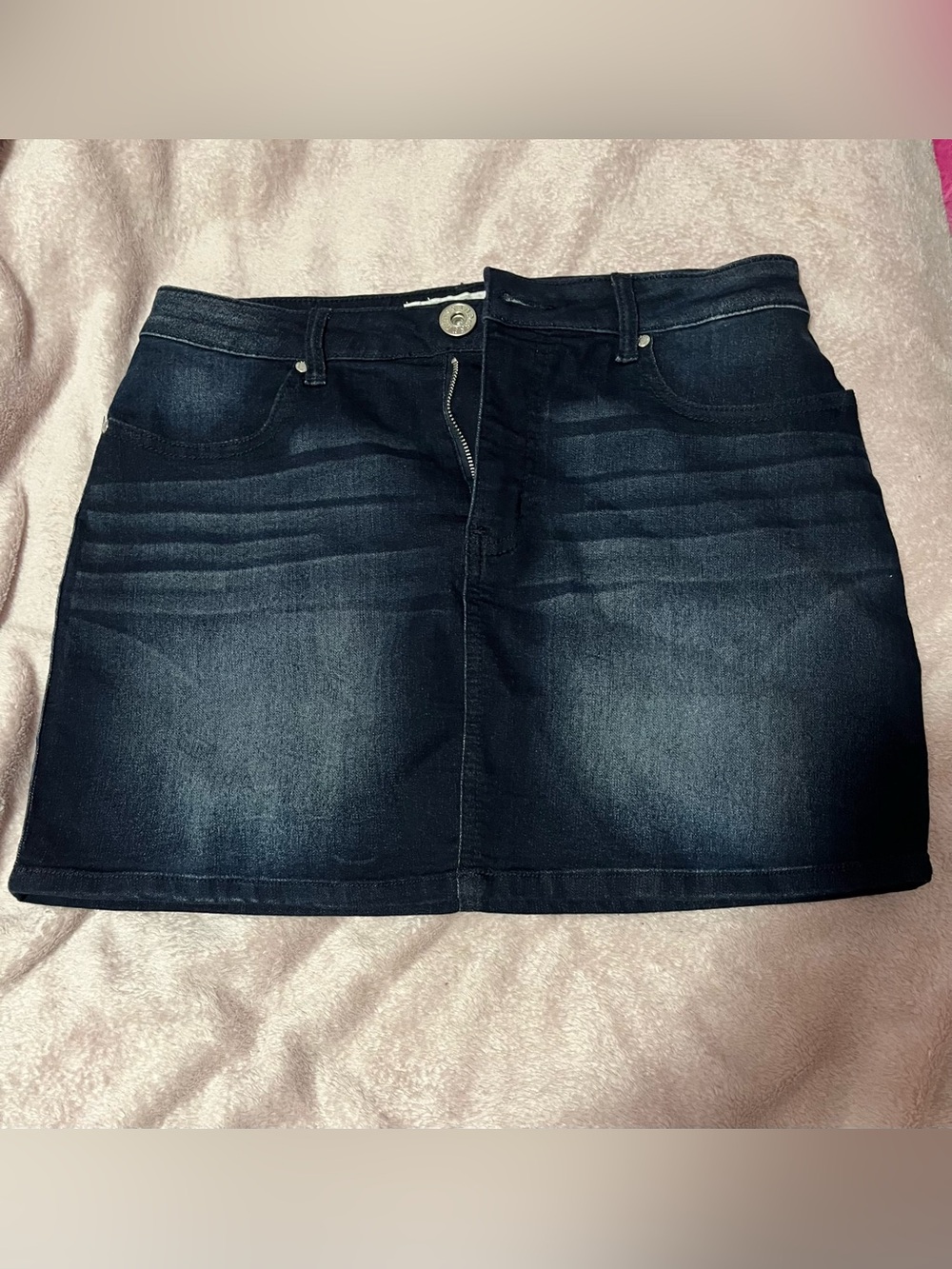 ⭐️Blue denim guess skirt womens medium